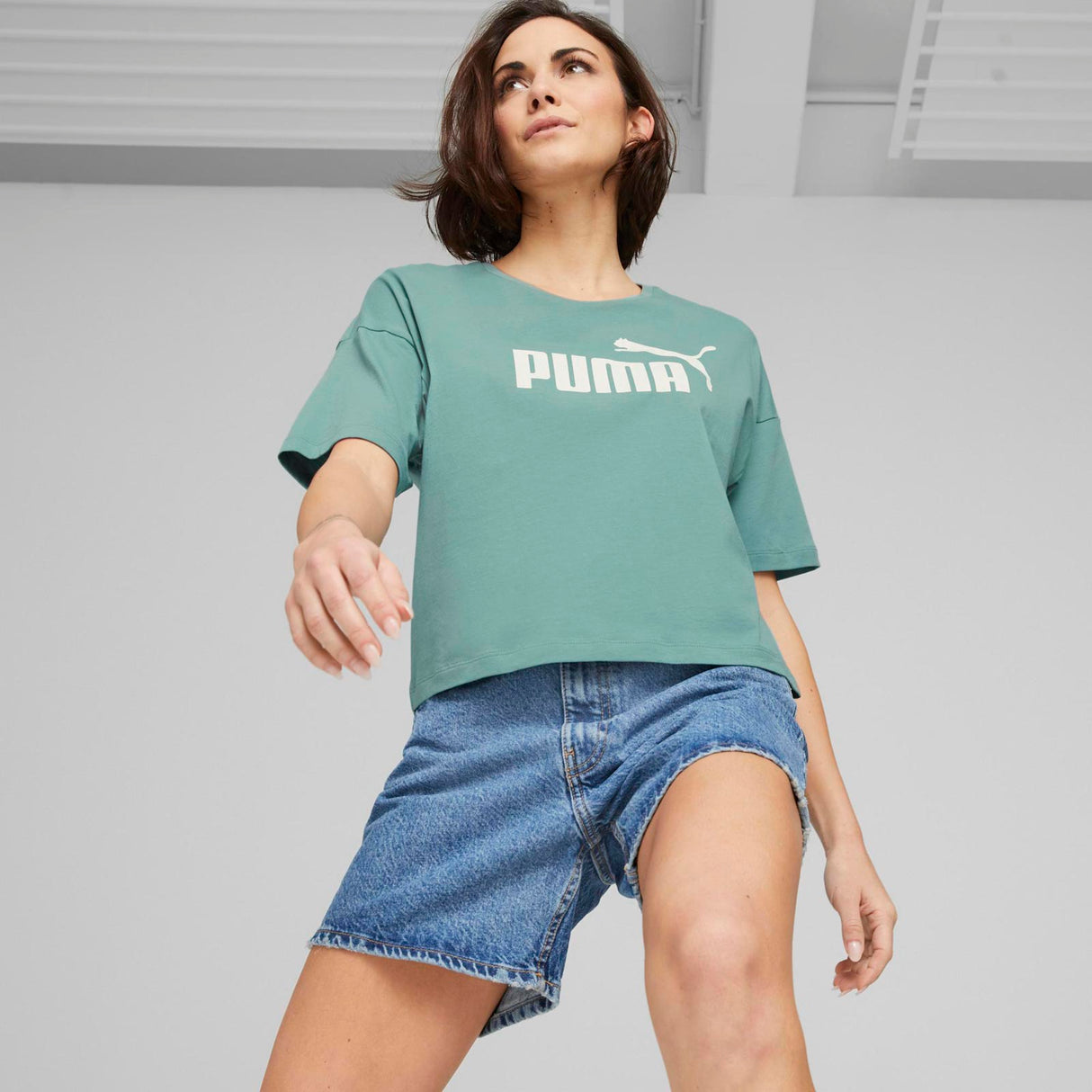 Puma Wmns ESS Cropped Logo Tee Blue