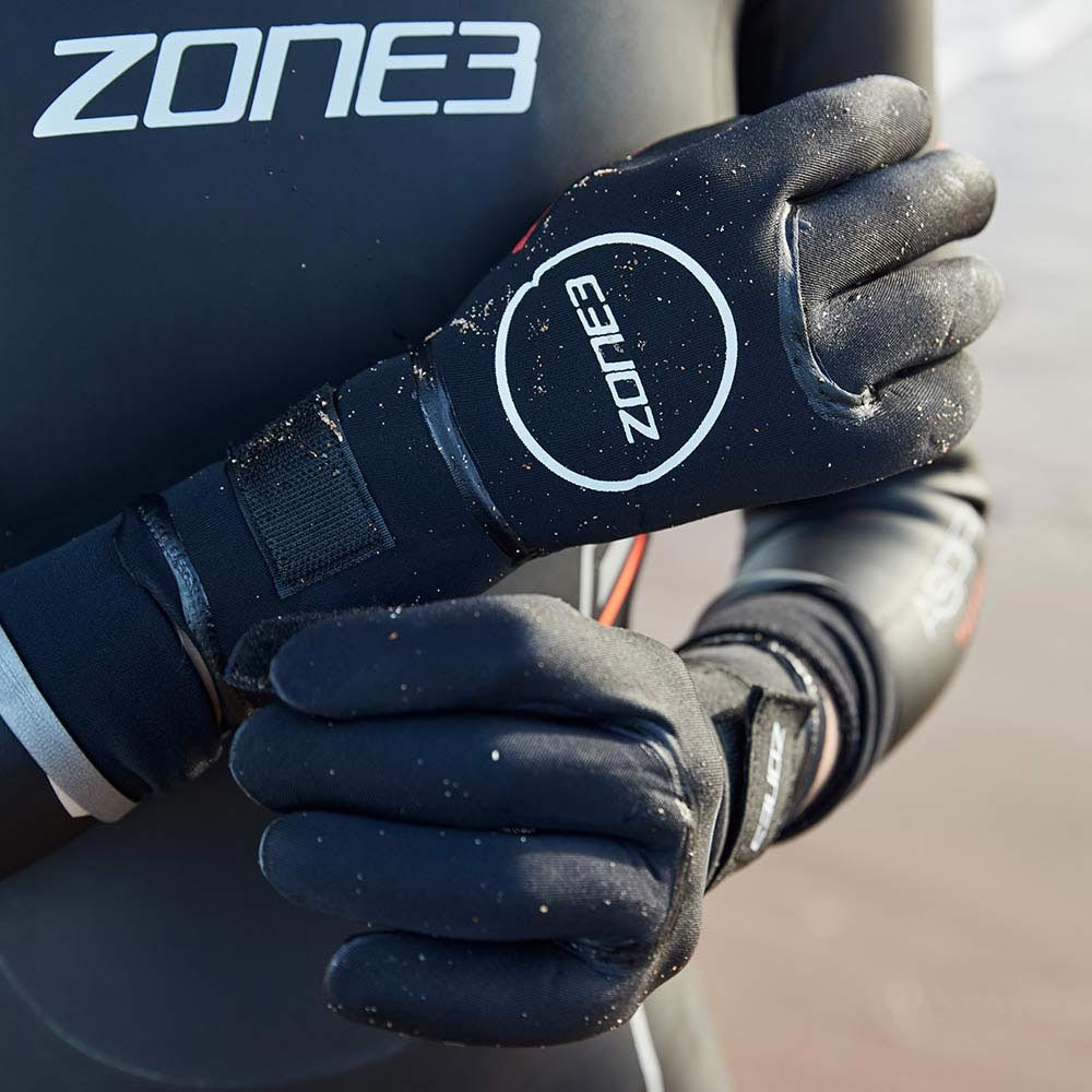 Zone3 Heat-Tech Neoprene Swim Gloves Blk