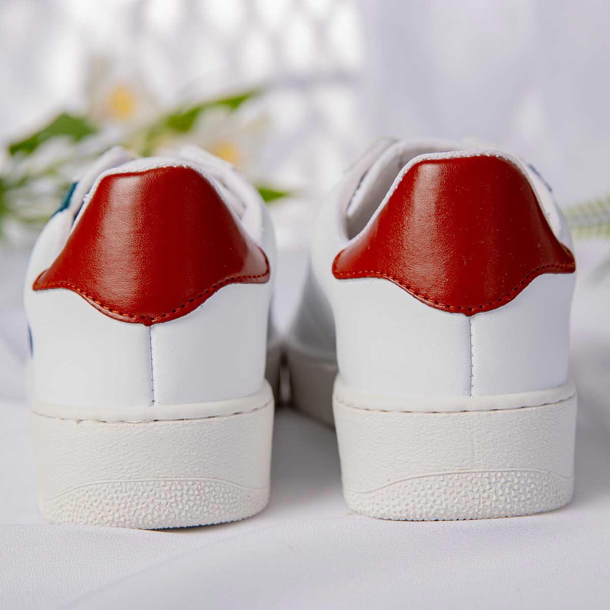 Victoria Faux Leather Sneaker Uni Wht/Gr