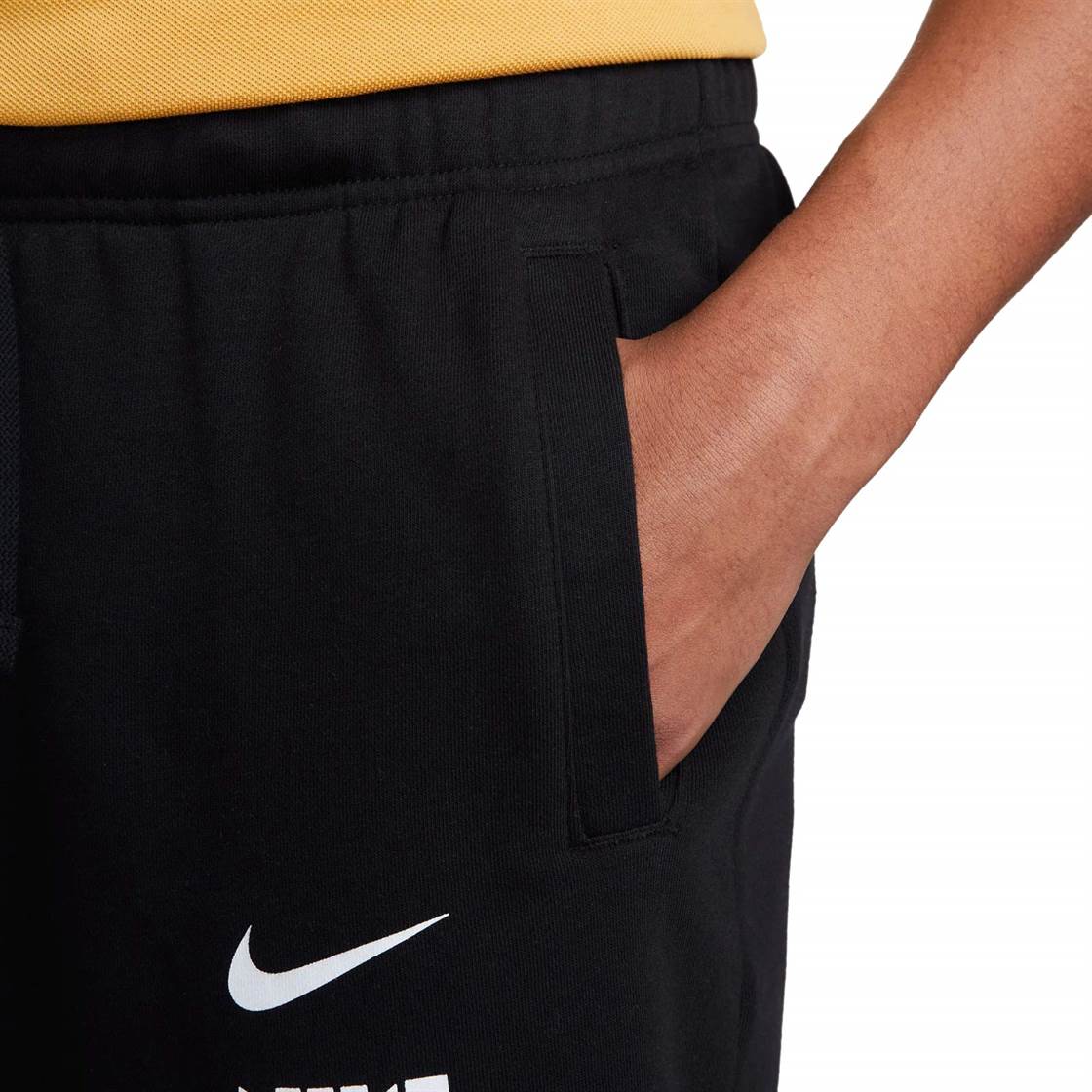 Nike Mens Club Shorts Logo Black