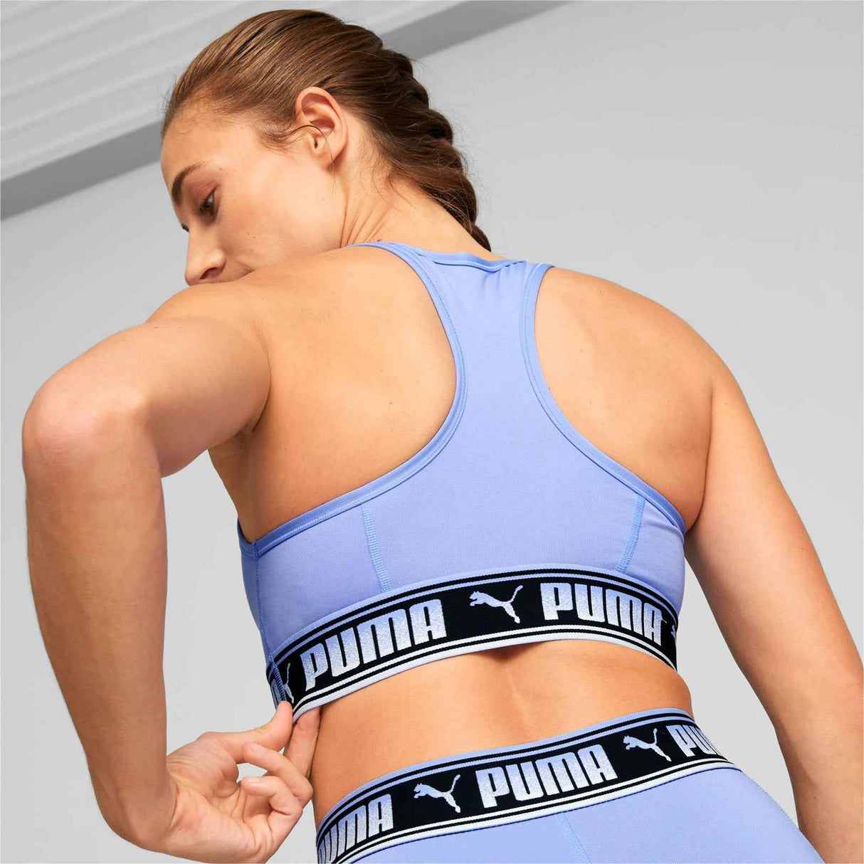 Puma Wmn Mid Impact Puma Strong Bra Pur
