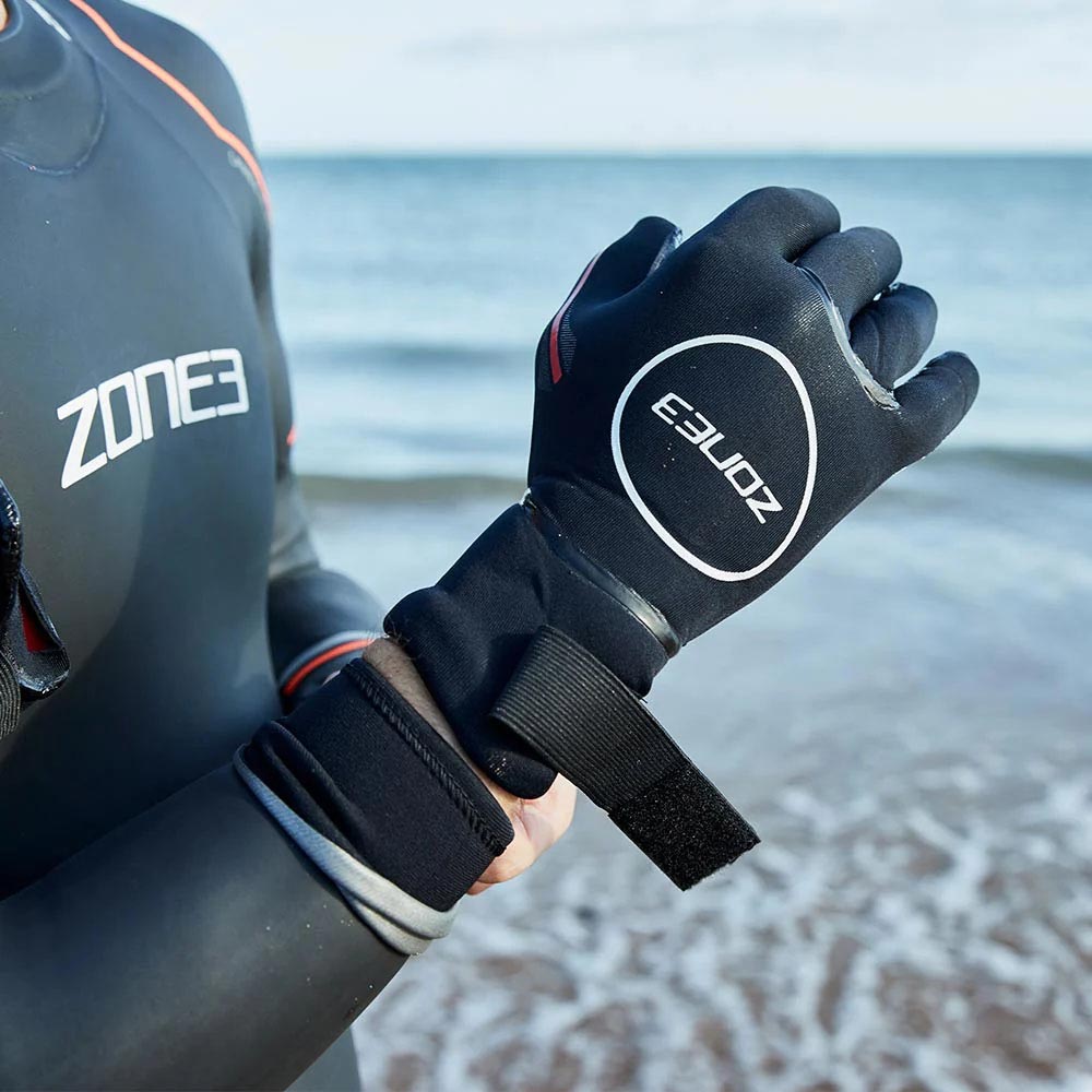 Zone3 Heat-Tech Neoprene Swim Gloves Blk