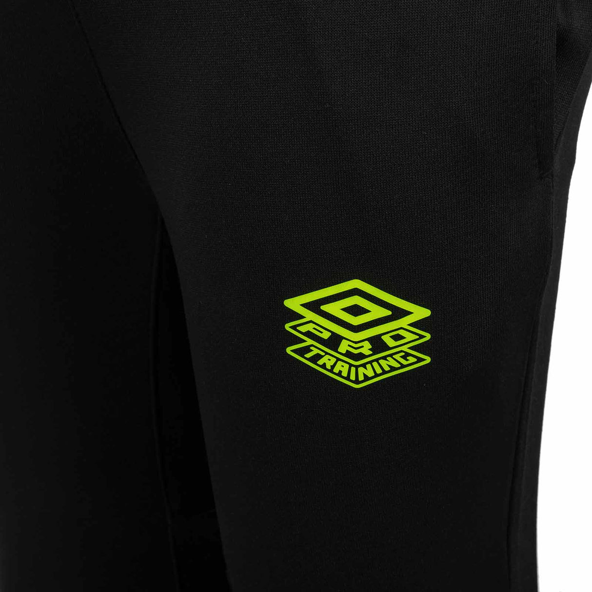 UMBRO FORMATION TRAINING PANT BLACK