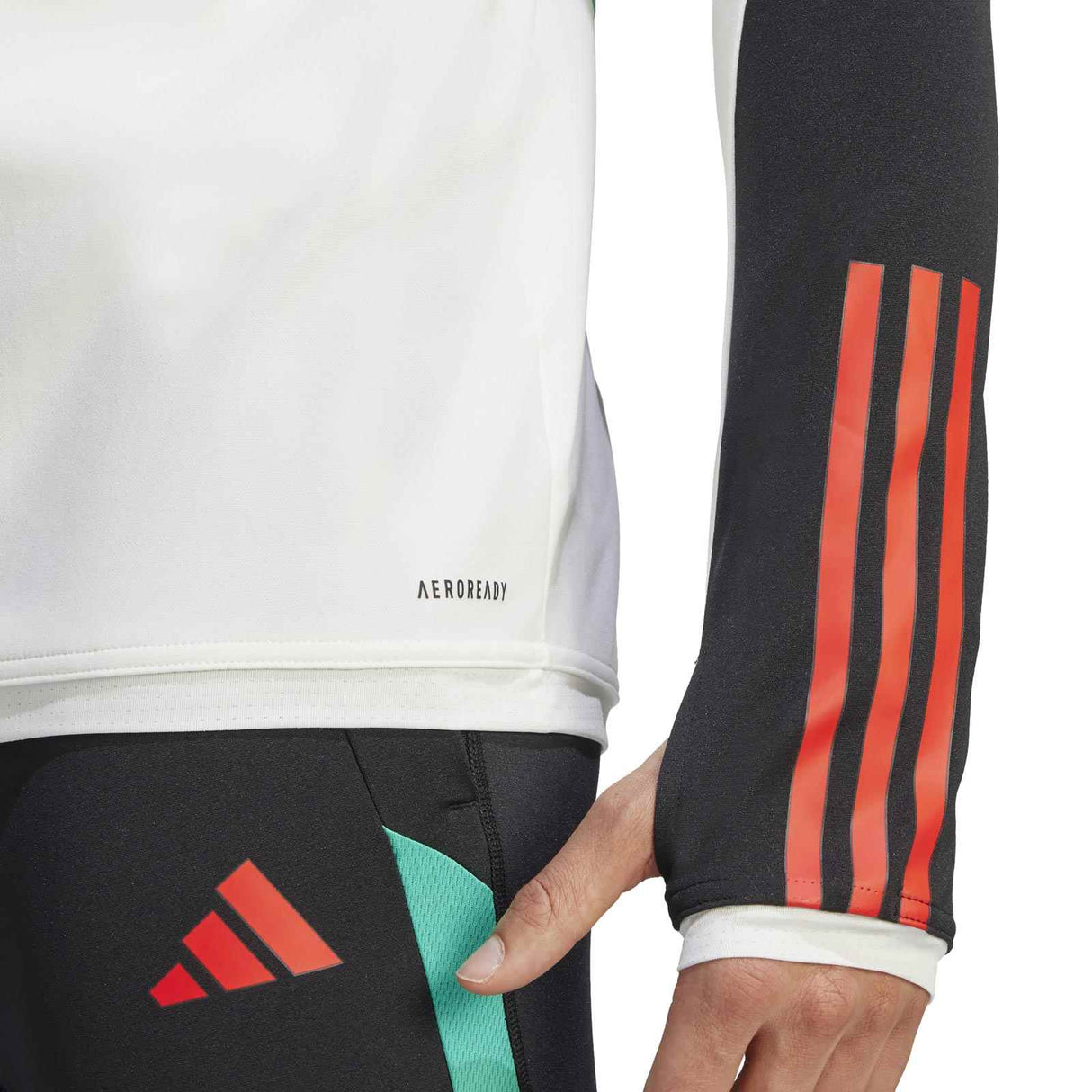 adidas Man Utd 23 Training QZ Top White