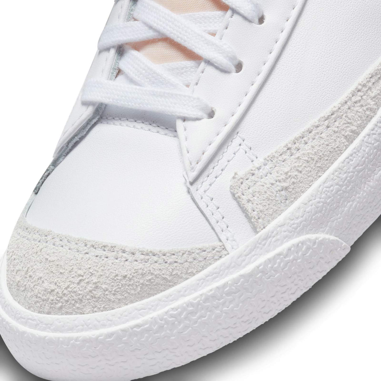 Nike Blazer Mid 77 Womens White/Pink
