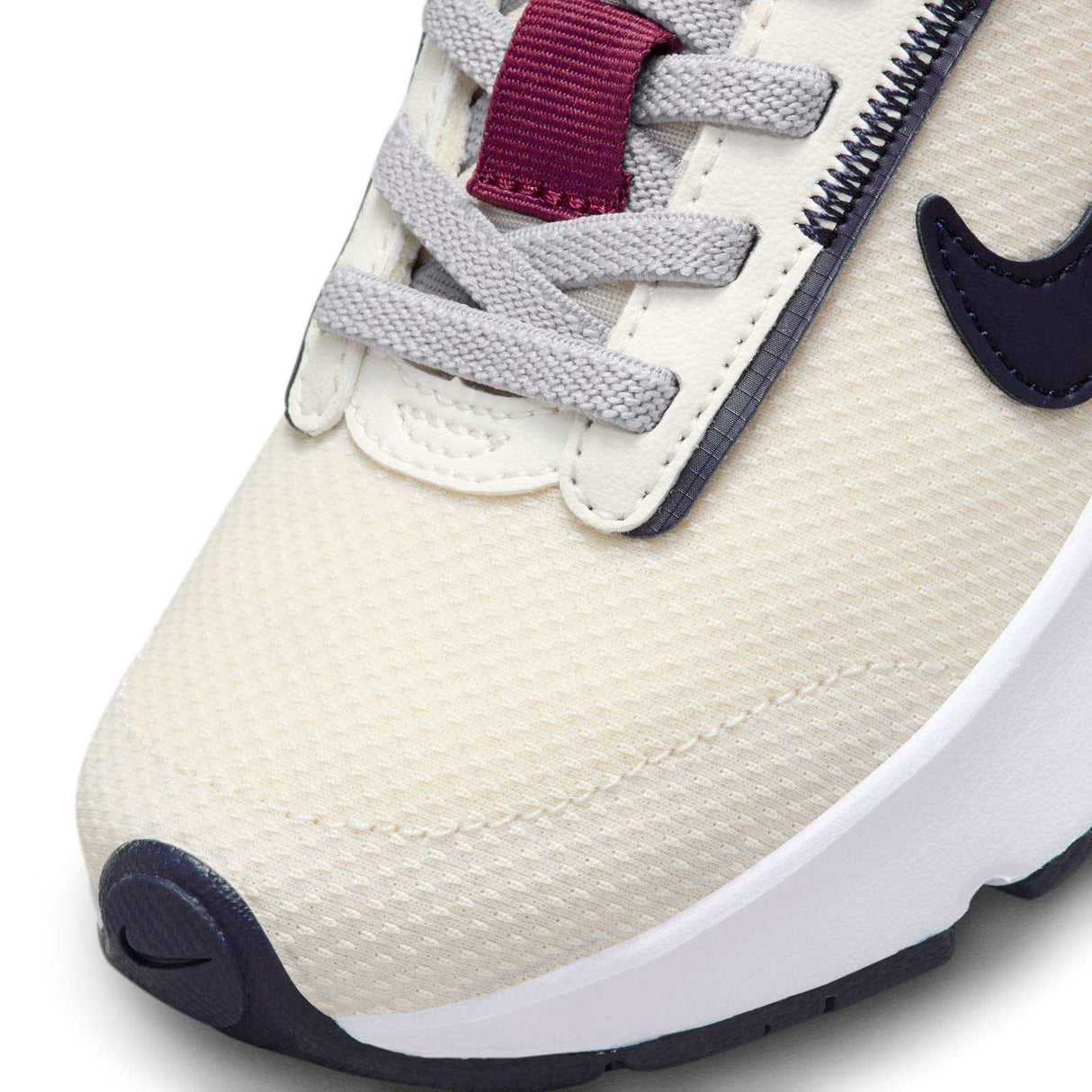 Nike Air Max INTRLK Lite Jnr Boys White