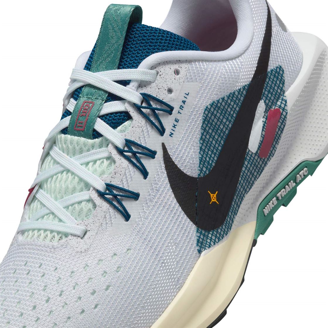 Nike Womens React X Pegasus Trail 5 Whit
