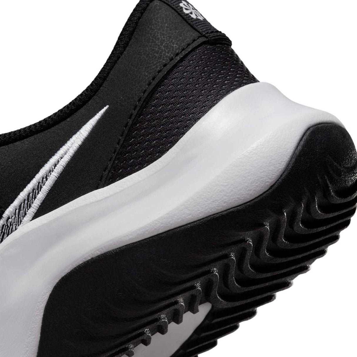 Nike Mens Legend Essential 3 Black