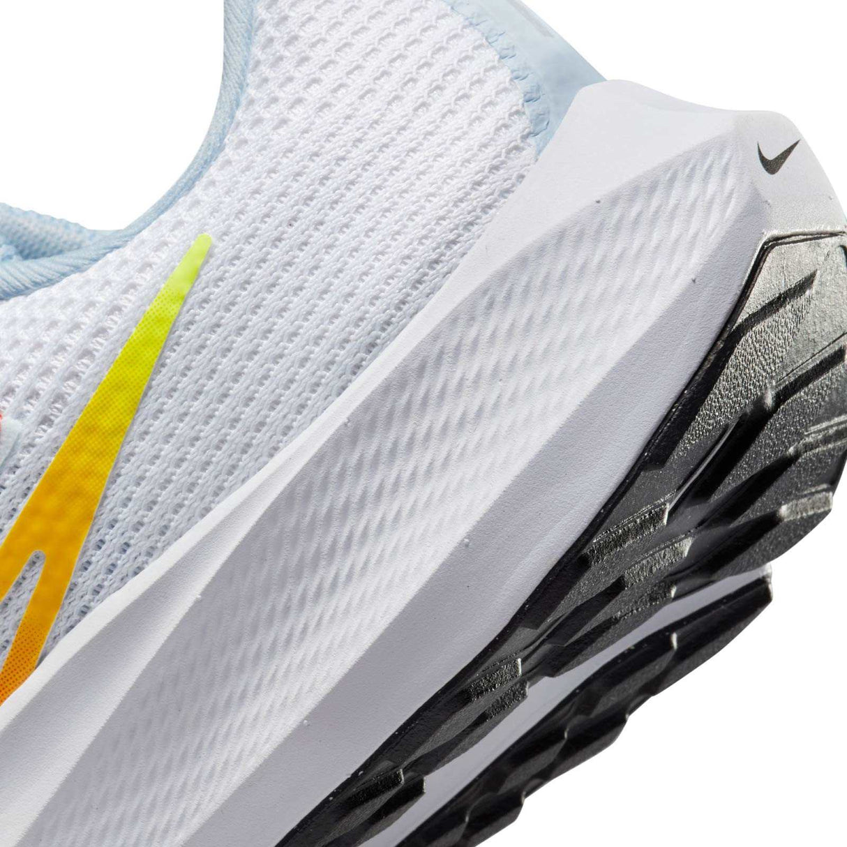 Nike Pegasus 40 Womens White/Orange