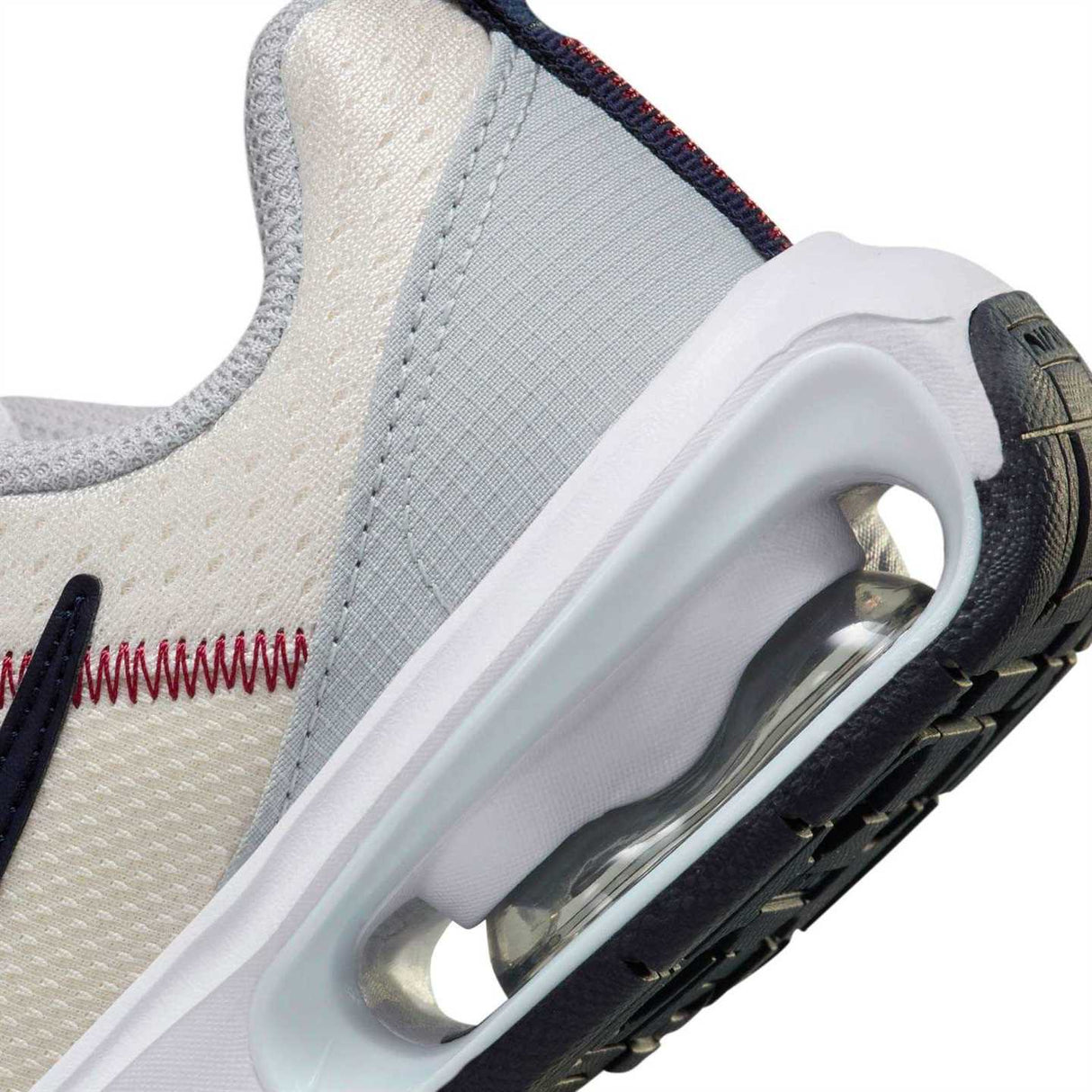 Nike Air Max INTRLK Lite Jnr Boys White