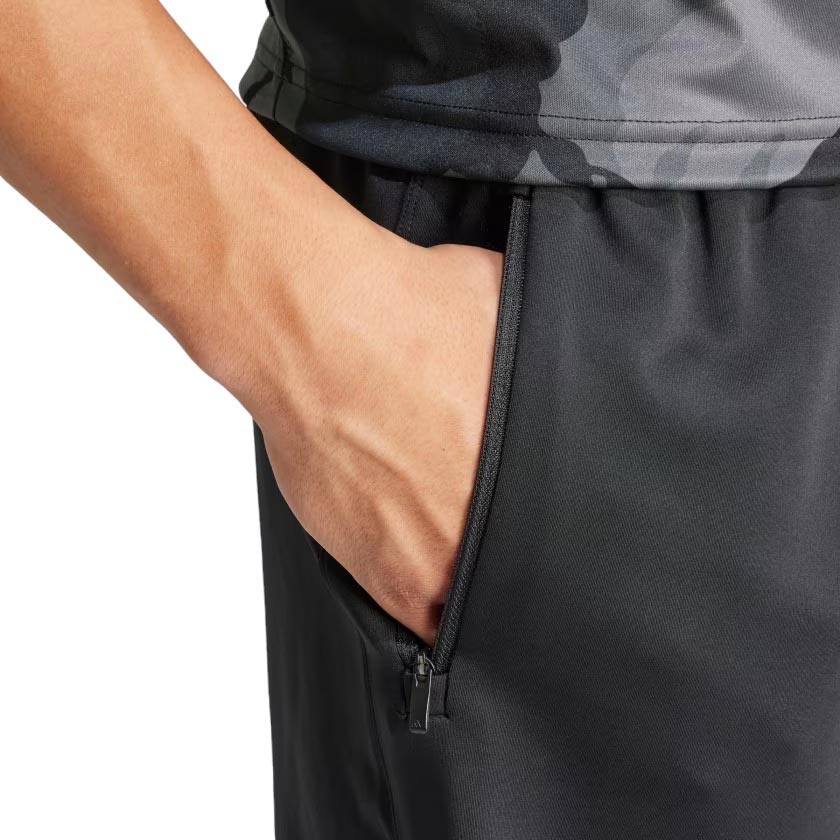 adidas Mens WO Knitlogo 7in Short Black