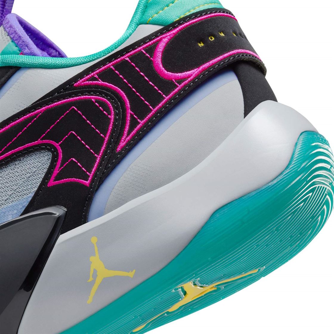 NIKE Luka 2 GREY
