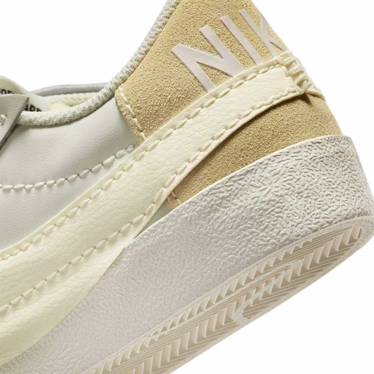 Nike Blazer Low 77 Jumbo Wmns Ivory