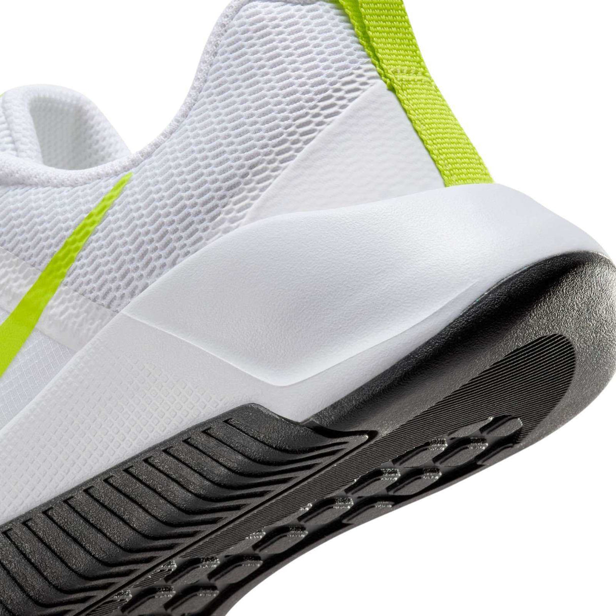 Nike MC Trainer 3 Wmn WHITE