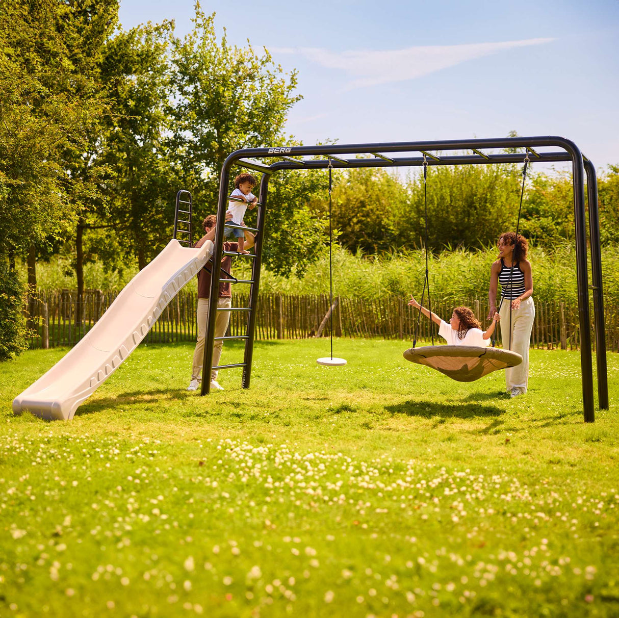 BERG PlayBase Large + Peak Set