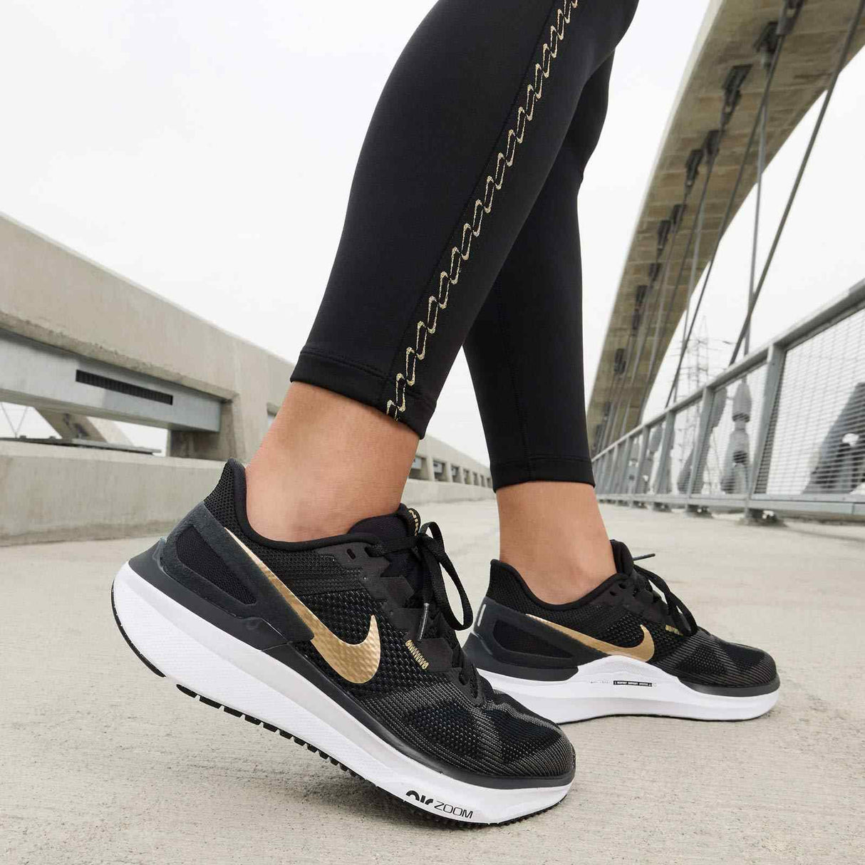 Nike Air Zoom Structure 25 Wmns Bk/Gold