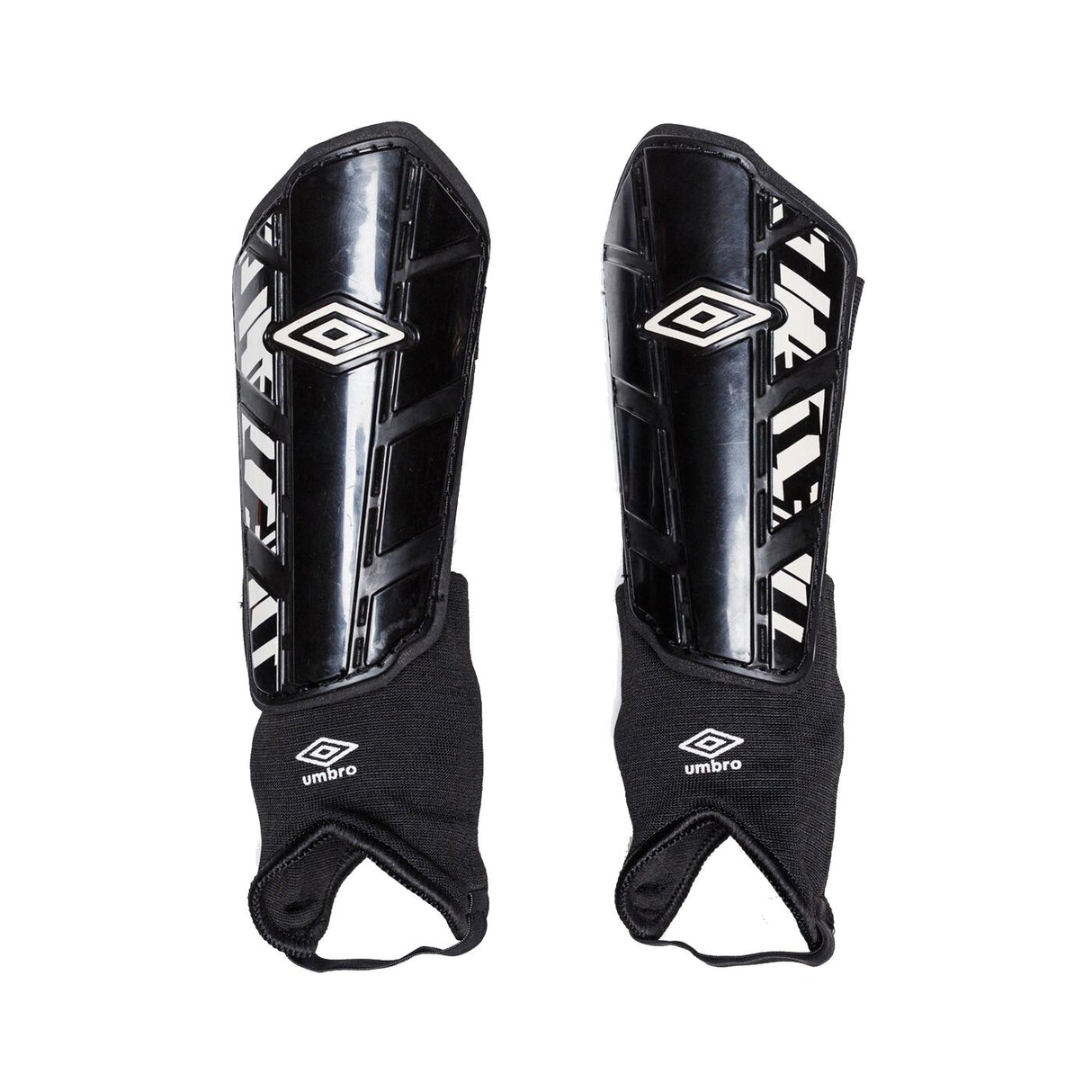Umbro Veloce Adult Slip Shin Guard Black