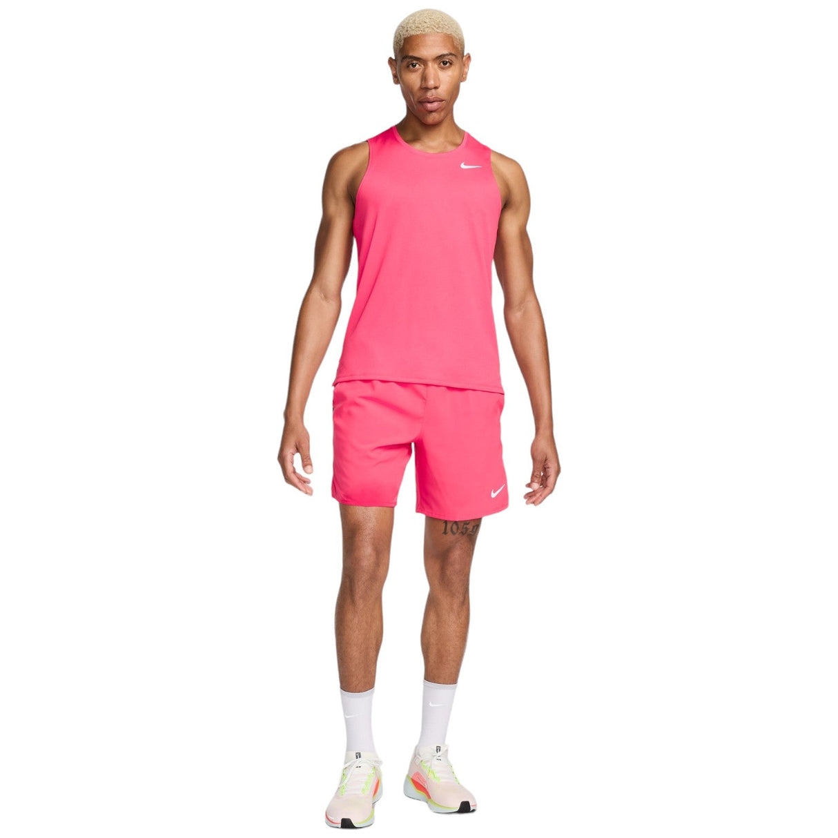 Nike Mens Challenger SHORT Pink