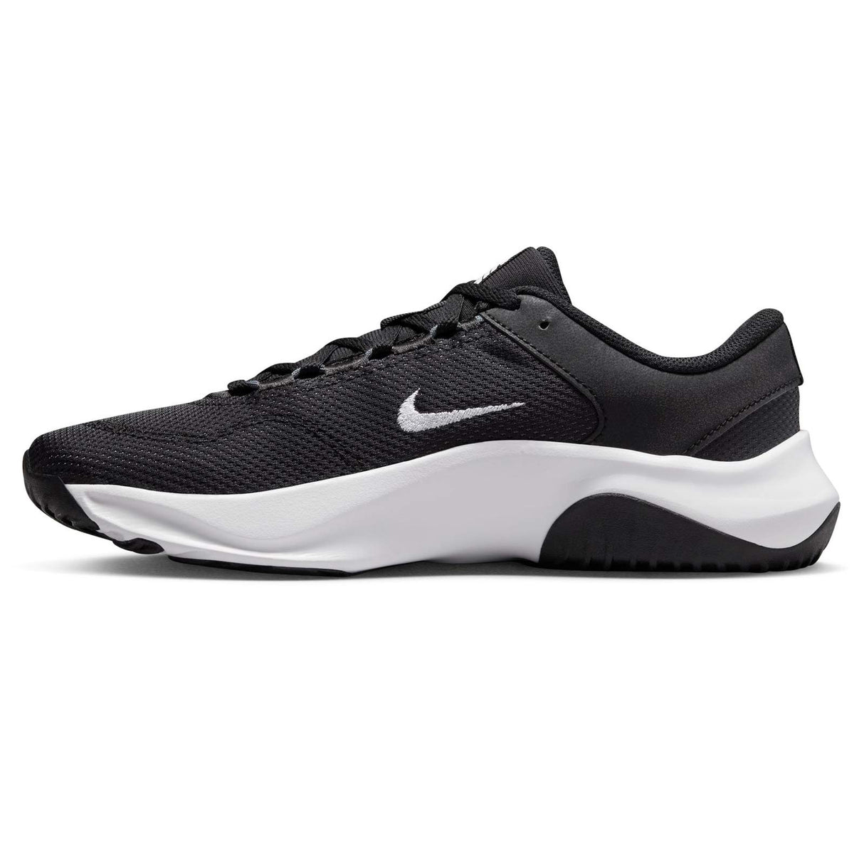 Nike Legend Essential 3 Womens Black/Wht