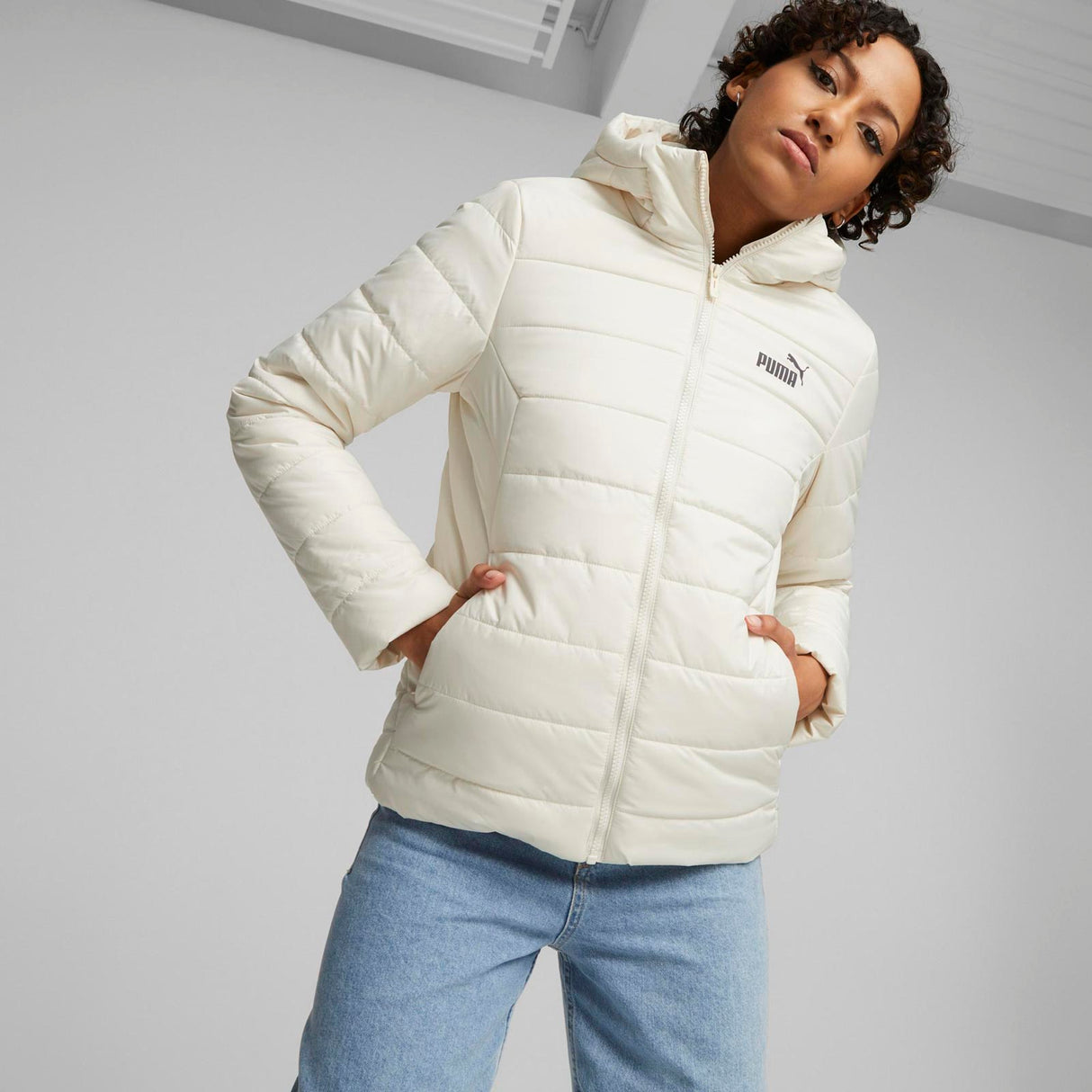 Puma Wmns ESS Hooded Padded Jacket White