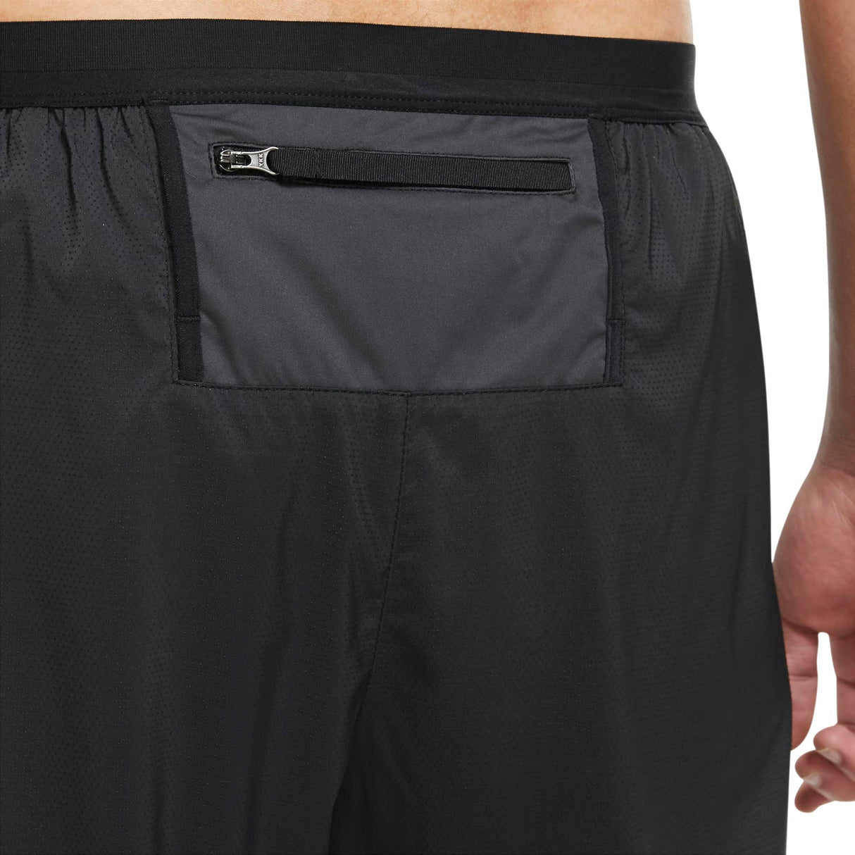 Nike Men's Trail PHNM ELT KNT Pnt Black