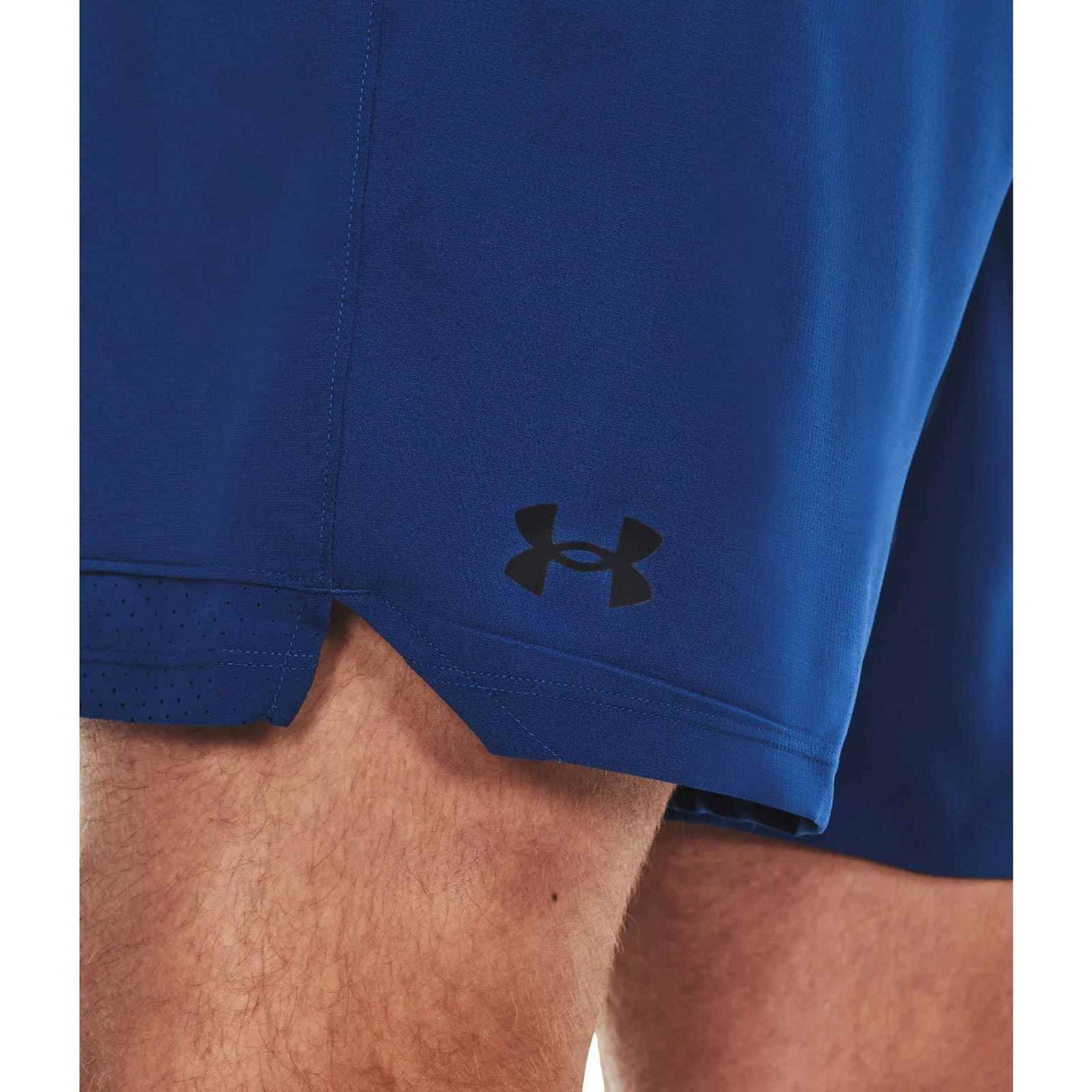 UA Mens Vanish Woven 6in Shorts Blue