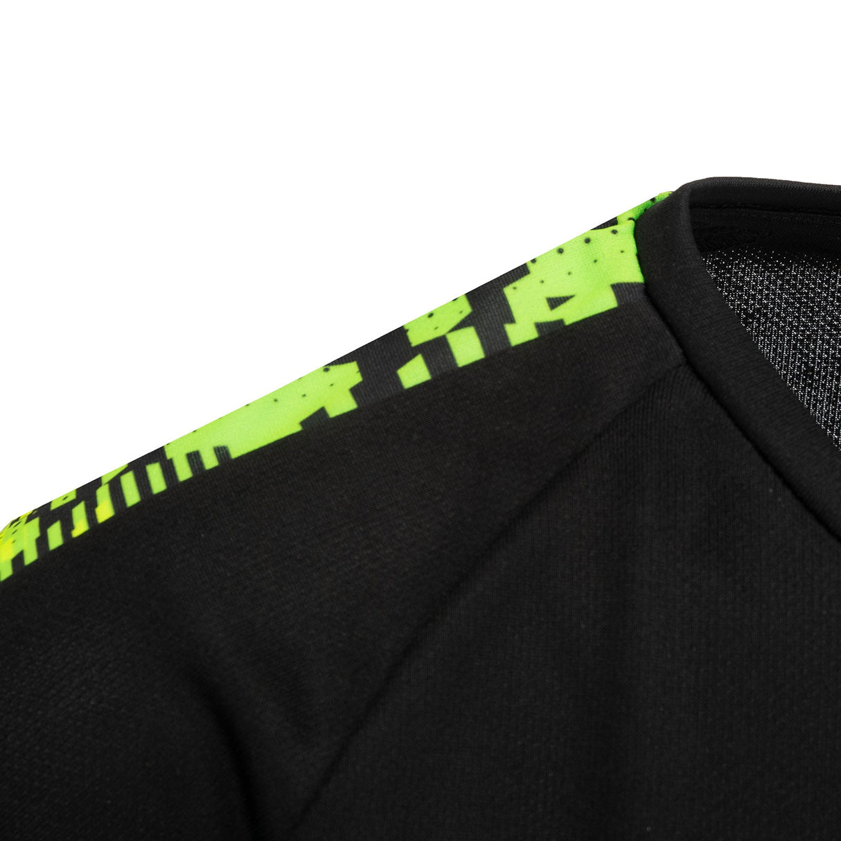 UMBRO FORMATION JERSEY BLACK