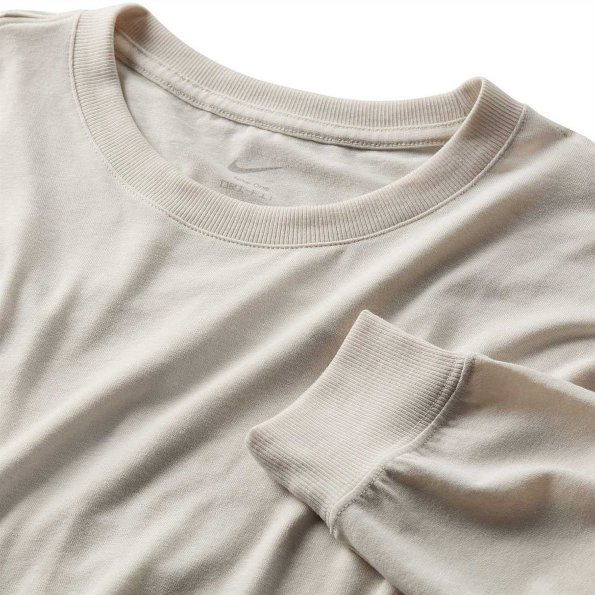 Nike Wmns One Relaxed DF LS Top Brown