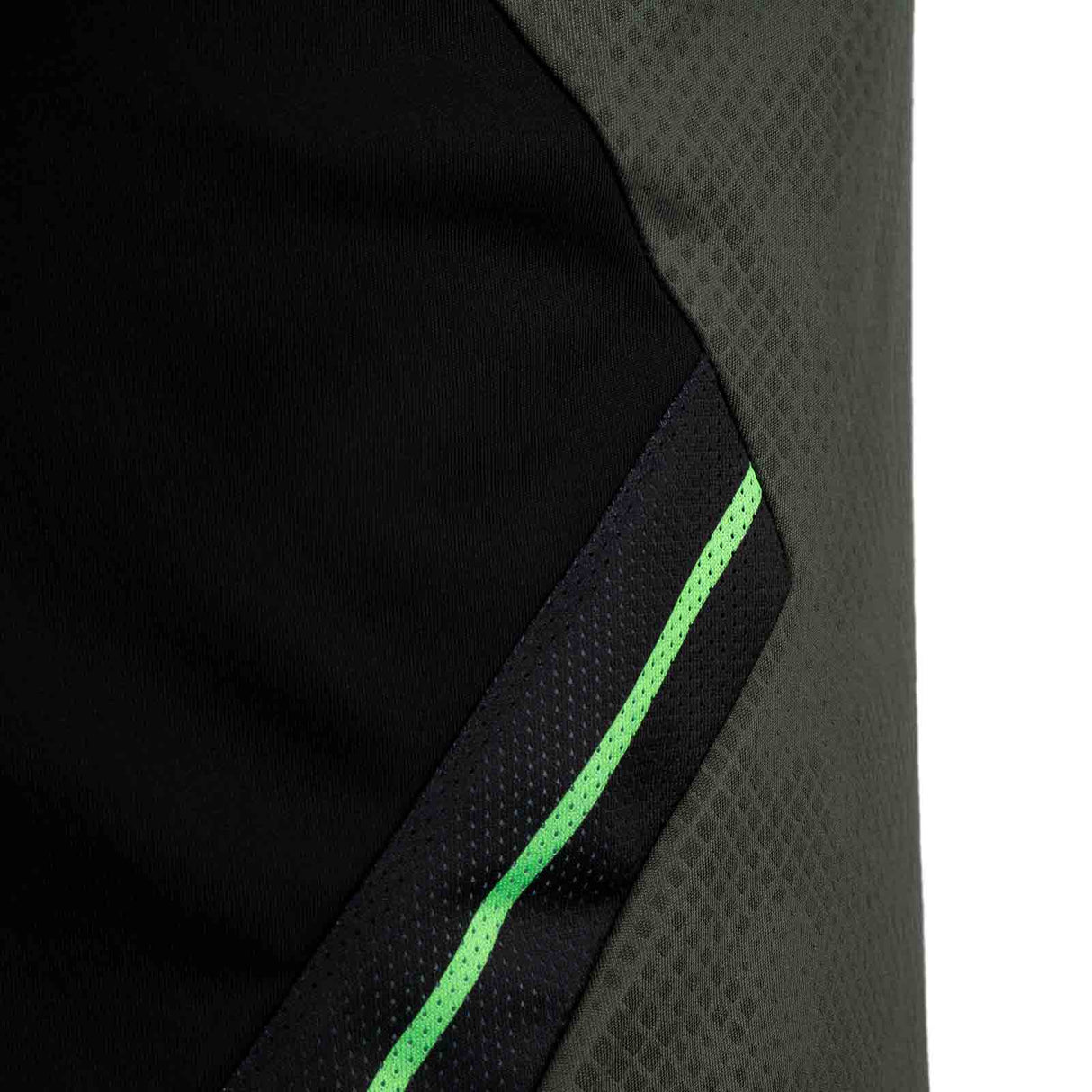Macron Connacht 23/24 Trn Player Tee Grn