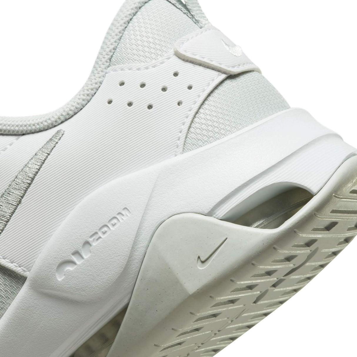 Nike Air Zoom Bella 6 Womens White