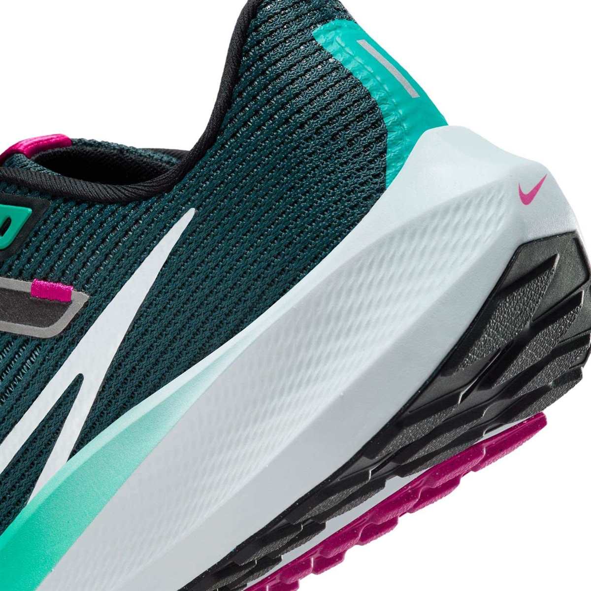 Nike Pegasus 40 Womens Green